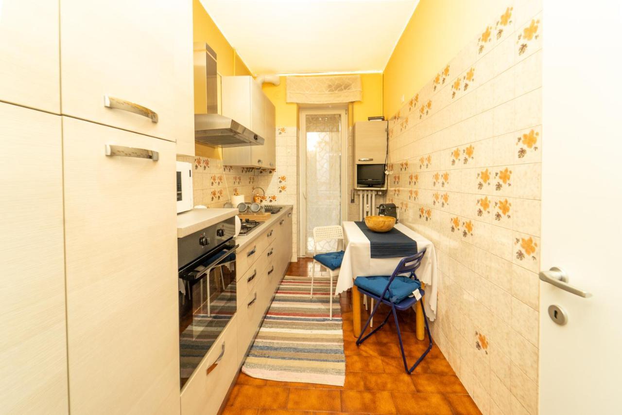 Trilocale Con Parcheggio Privato Milão Exterior foto